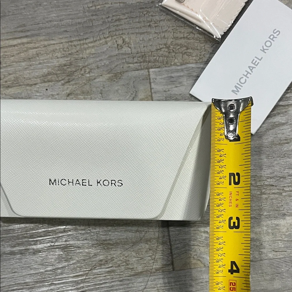 Michael‎ Kors case glasses 👓 White
